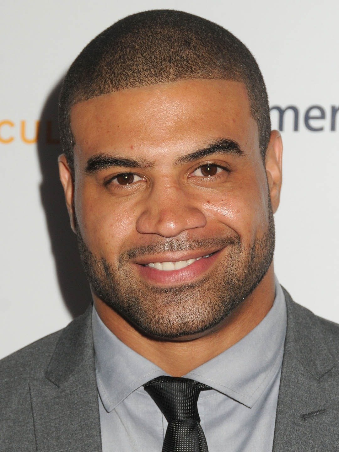 How tall is Shawne Merriman?